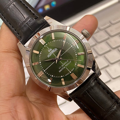 Vintage Roamer Green Face Silver Case Mechanical Hand Winding 17 jewels Fluted Bezel Black Band Men's Wrist Watch D75