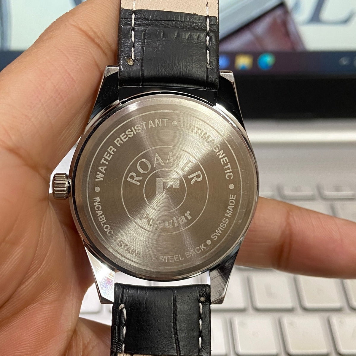 Vintage Mod Roamer Blue Face Silver Case Mechanical Hand Winding 17 jewels Fluted Bezel Black Band Men's Wrist Watch D77
