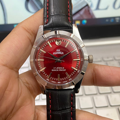 Vintage Roamer Red Face Silver Case Mechanical Hand Winding 17 jewels Fluted Bezel Black Band Men's Wrist Watch D81