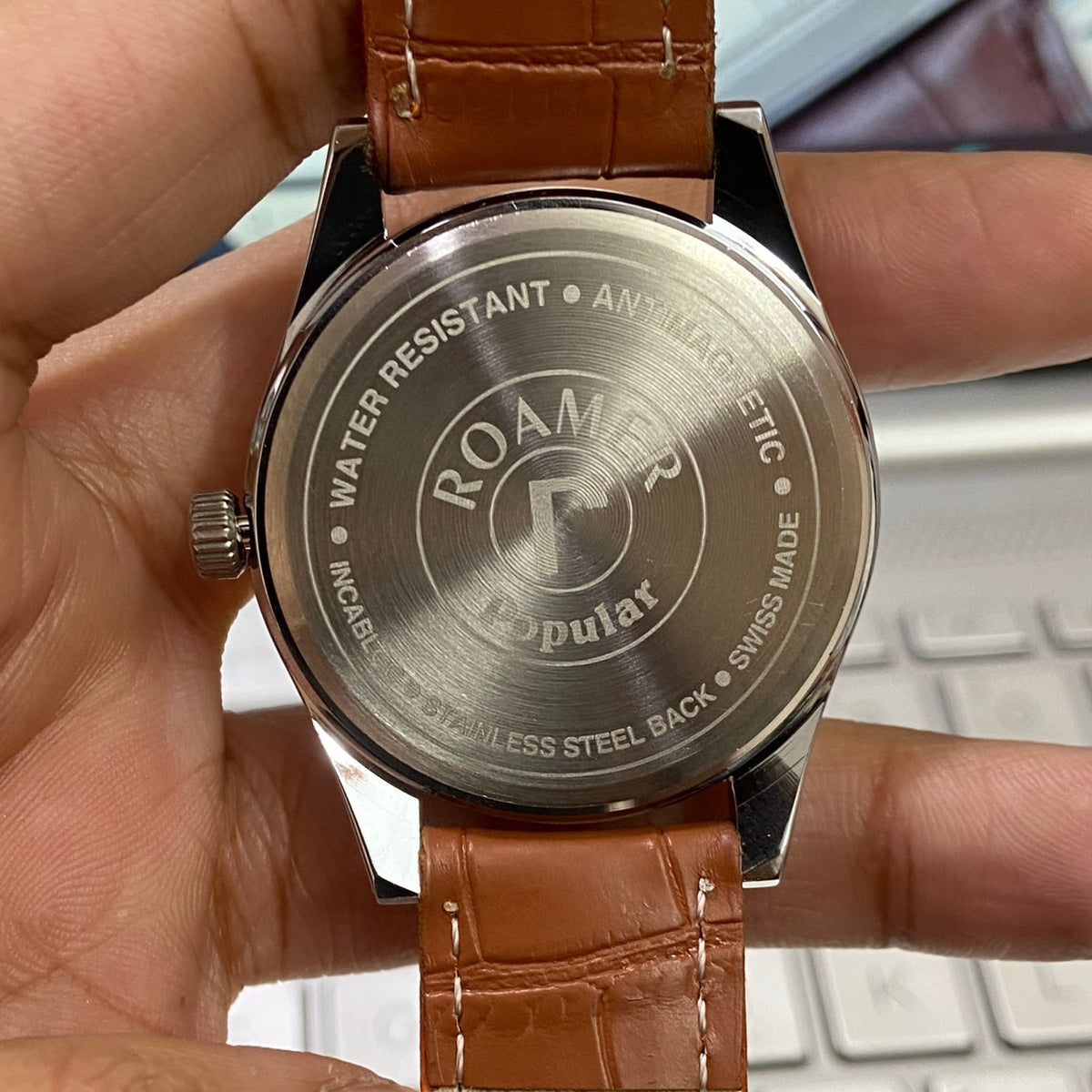 Vintage Mod Roamer Silver Face Silver Case Mechanical Hand Winding 17 jewels Fluted Bezel Brown Band Men's Wrist Watch D85