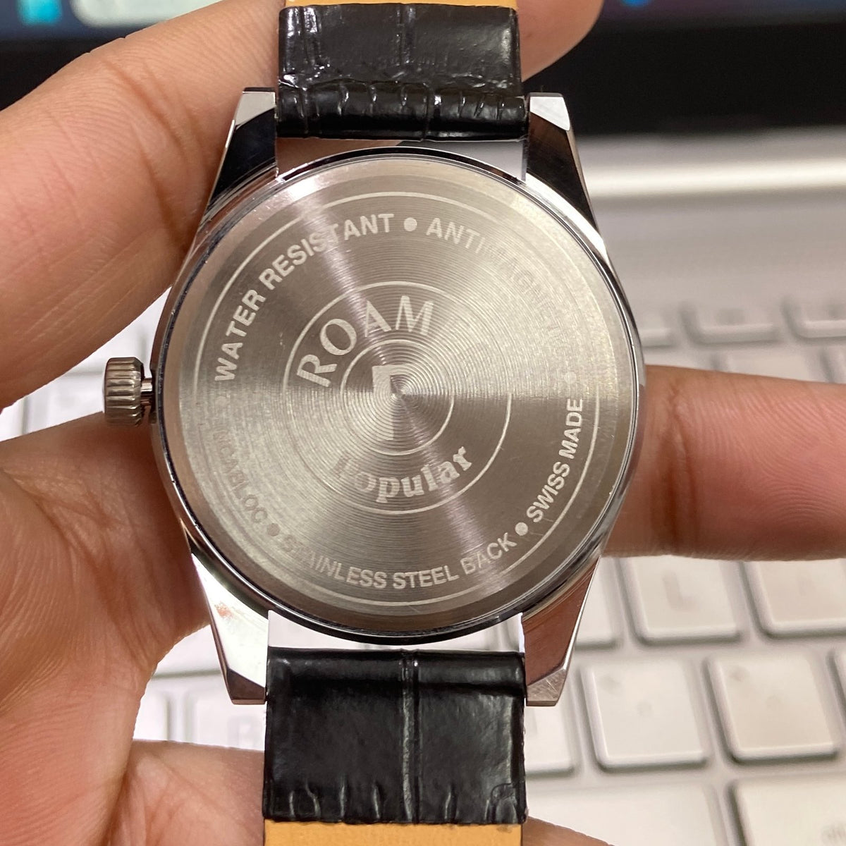 Vintage Mod Roamer Black Face Silver Case Mechanical Hand Winding 17 jewels Fluted Bezel Black Band Men's Wrist Watch D89