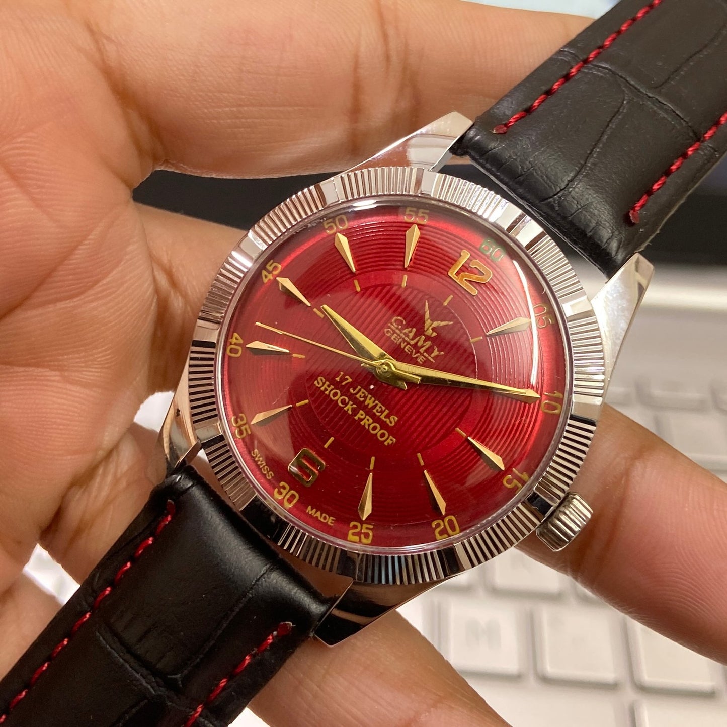 Vintage Camy Red Face Silver Case Mechanical Hand Winding 17 jewels Fluted Bezel Black Band Men's Wrist Watch D91