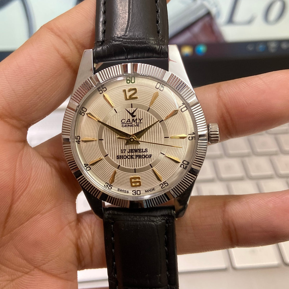 Vintage Mod Camy Silver Face Silver Case Mechanical Hand Winding 17 jewels Fluted Bezel Black Band Men's Wrist Watch D92