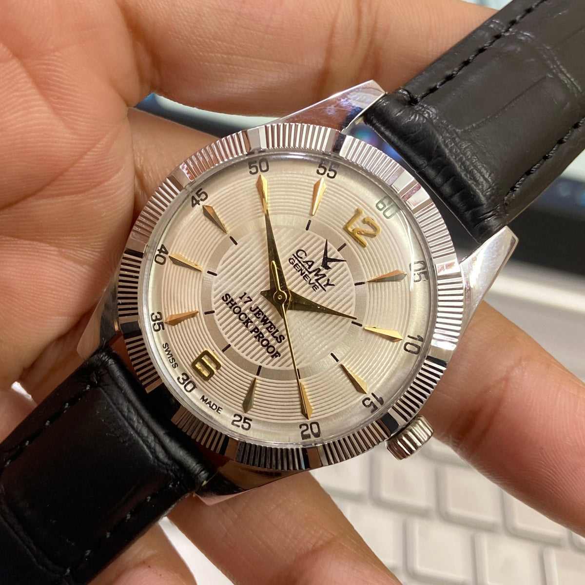 Vintage Mod Camy Silver Face Silver Case Mechanical Hand Winding 17 jewels Fluted Bezel Black Band Men's Wrist Watch D92