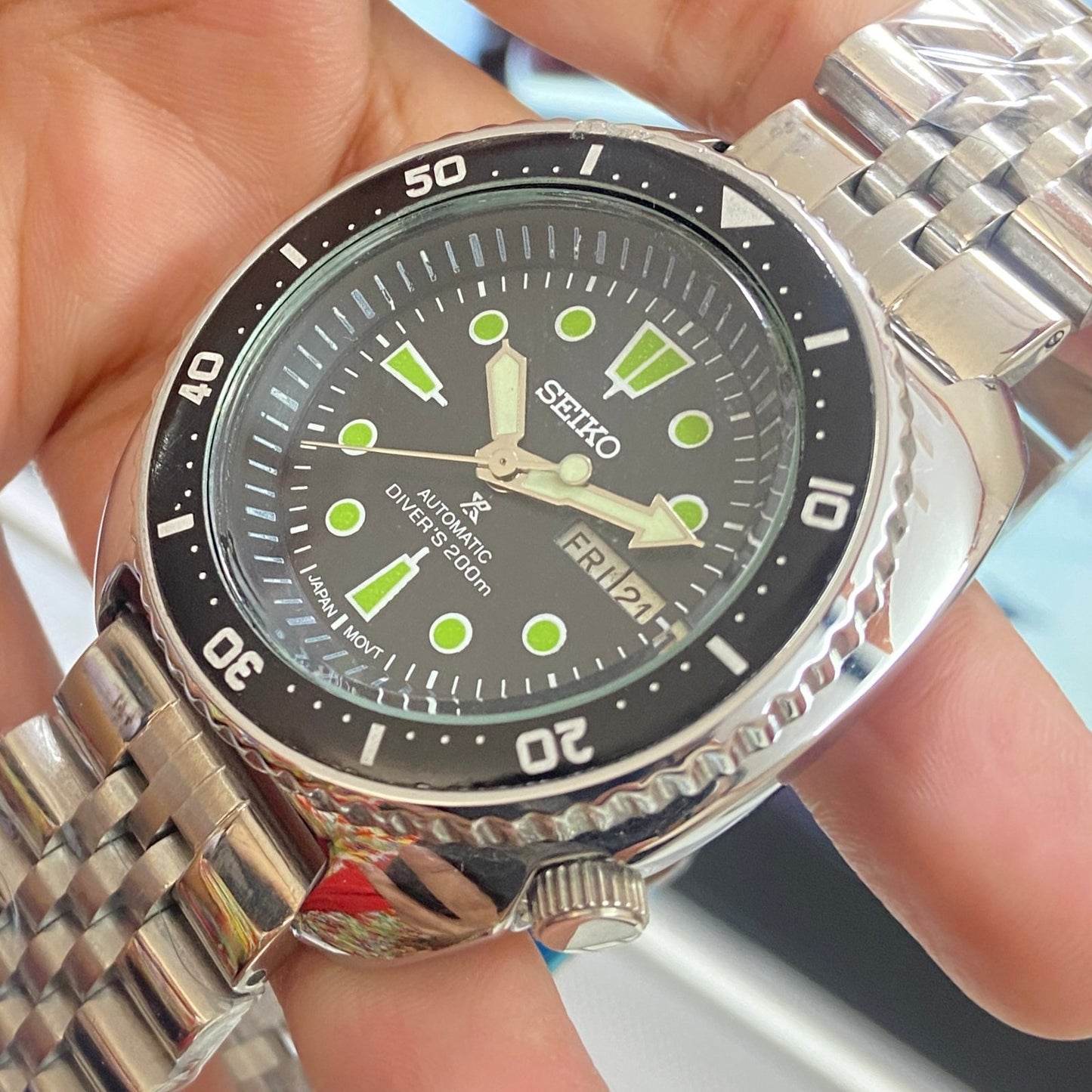 Vintage Seiko Turtle Automatic Black Face Cal. 6309 Rotating Bezel 17 Jewels Day-Date Men's Wrist Watch D96