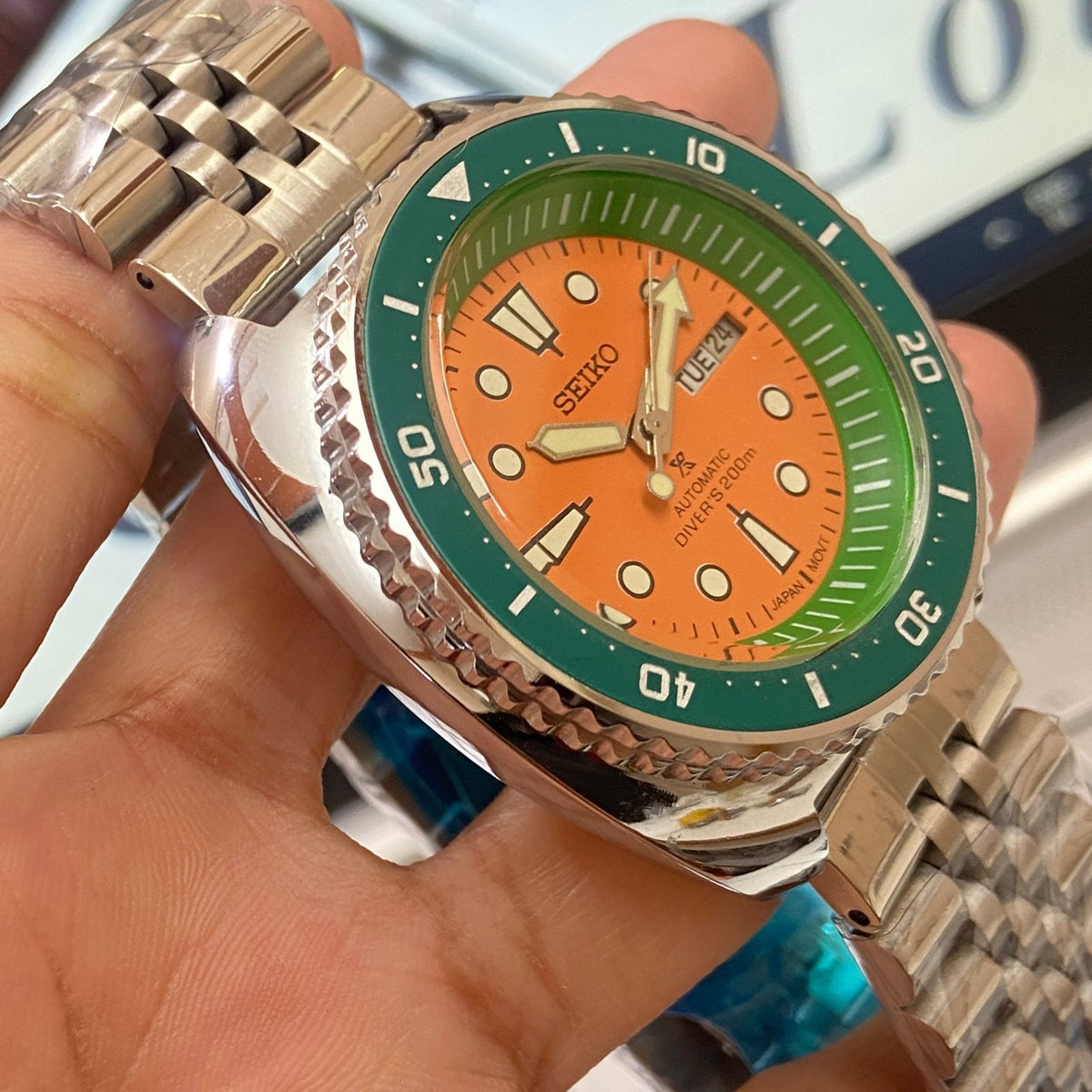Vintage MOD Seiko Turtle Automatic Orange Face Cal. 6309 Green Rotating Bezel 17 Jewels Day-Date Men's Wrist Watch D99