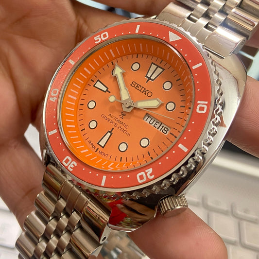 Vintage Seiko Turtle Automatic Orange Face Cal. 6349 Orange Rotating Bezel 23 Jewels Day-Date Men's Wrist Watch D100