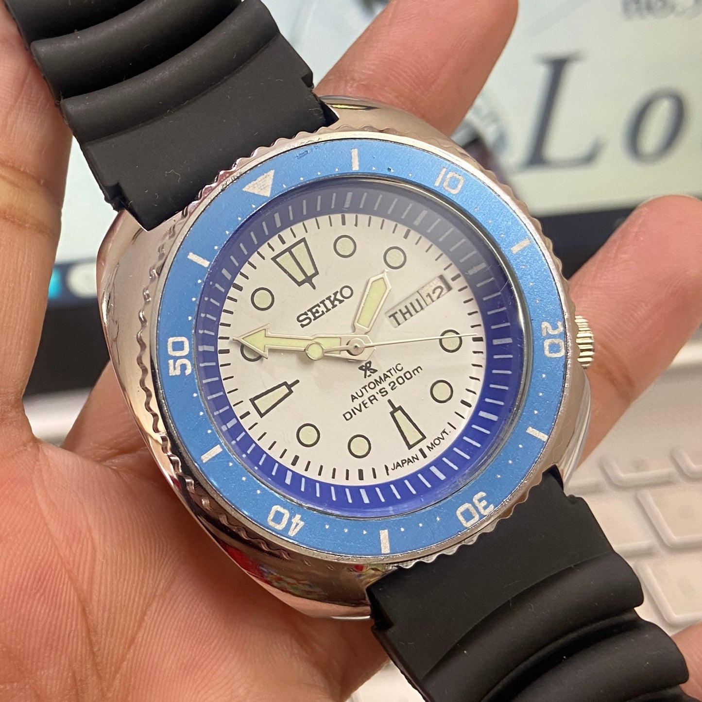 Vintage Seiko Turtle Automatic White Face Cal. 6309 Rotating Bezel 17Jewels Day-Date Silicone Strap Men's Wrist E03