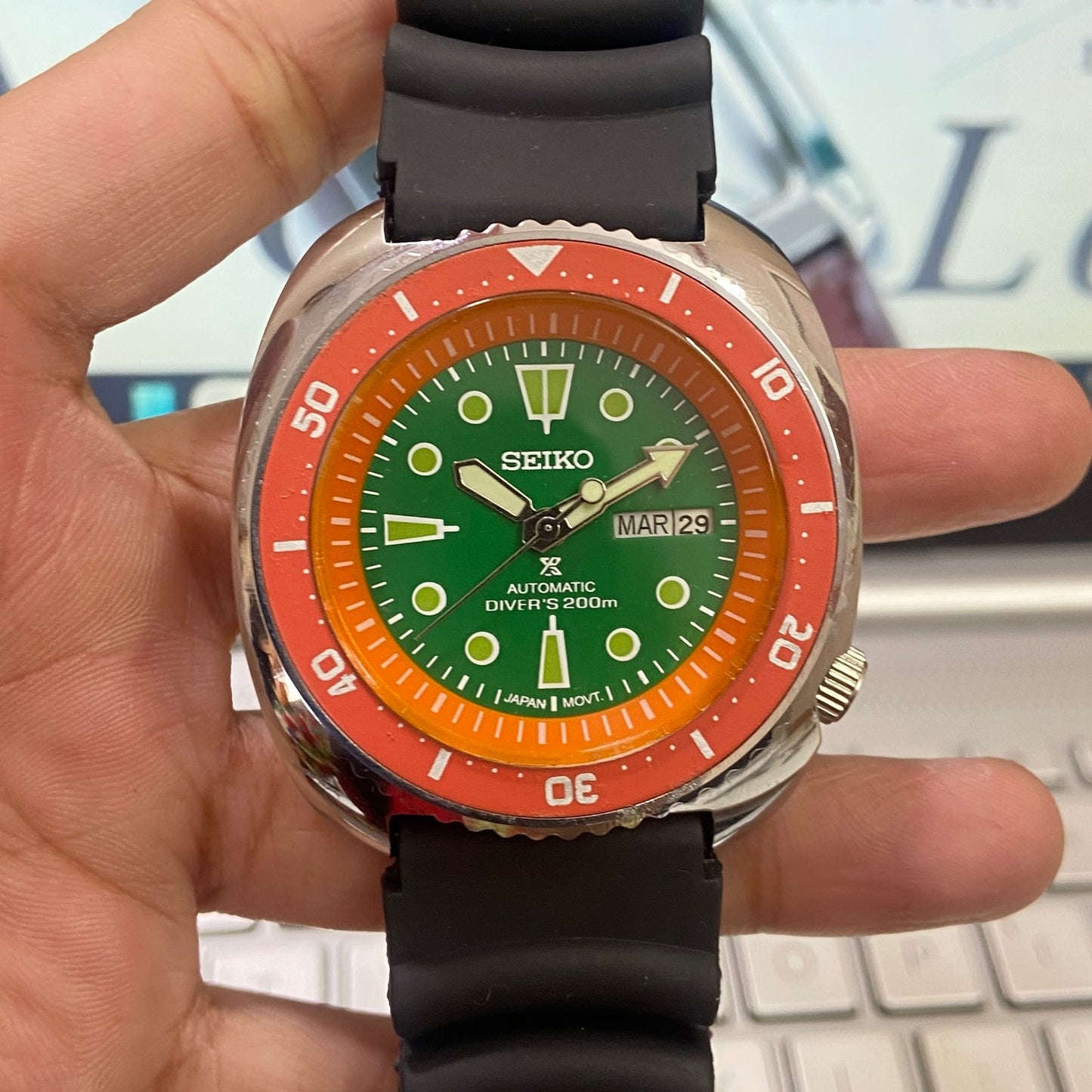 Vintage Seiko Turtle Automatic Green Face Cal. 6309 Rotating Bezel 17Jewels Day-Date Silicone Strap Men's Wrist Watch E04