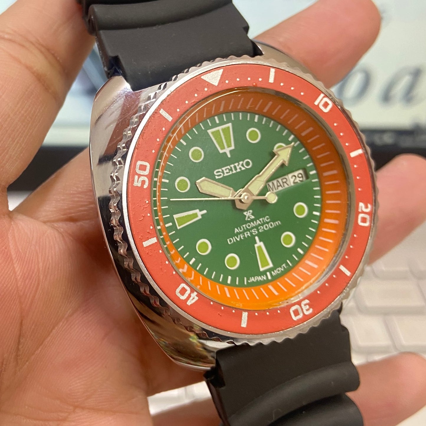 Vintage Seiko Turtle Automatic Green Face Cal. 6309 Rotating Bezel 17Jewels Day-Date Silicone Strap Men's Wrist Watch E04