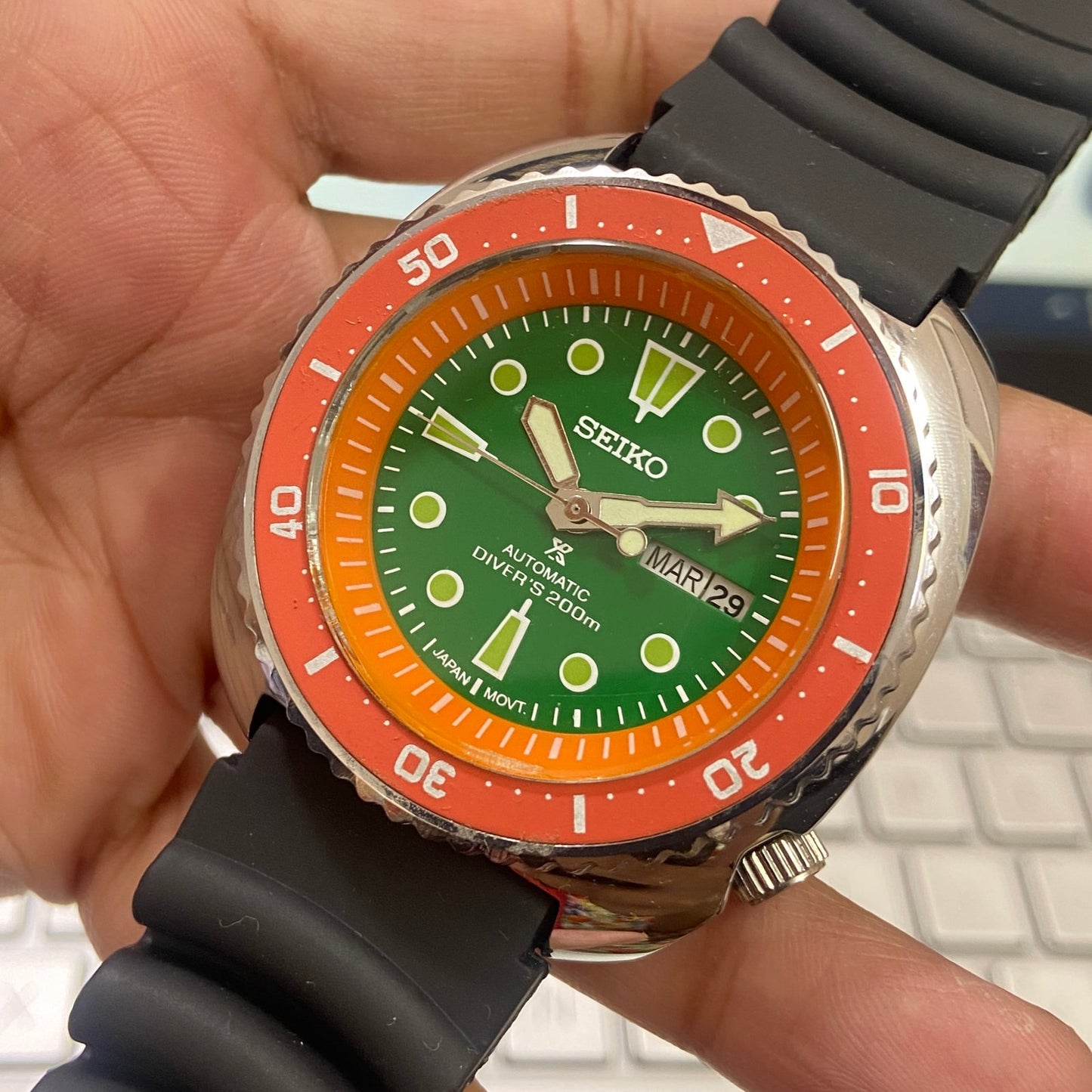 Vintage Seiko Turtle Automatic Green Face Cal. 6309 Rotating Bezel 17Jewels Day-Date Silicone Strap Men's Wrist Watch E04