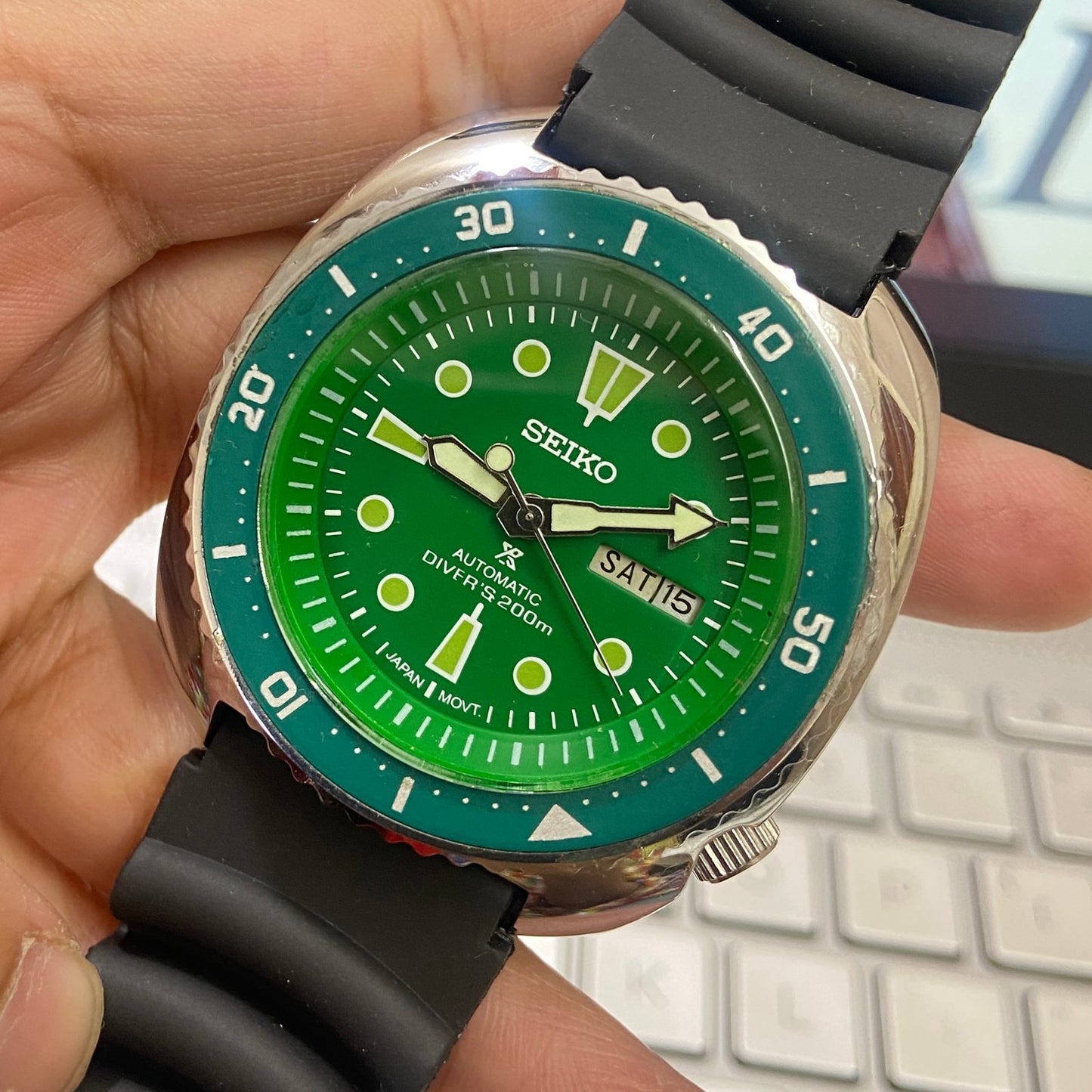 Vintage Seiko Turtle Automatic Green Face Cal. 6309 Rotating Bezel 17Jewels Day-Date Silicone Strap Men's Wrist Watch E05