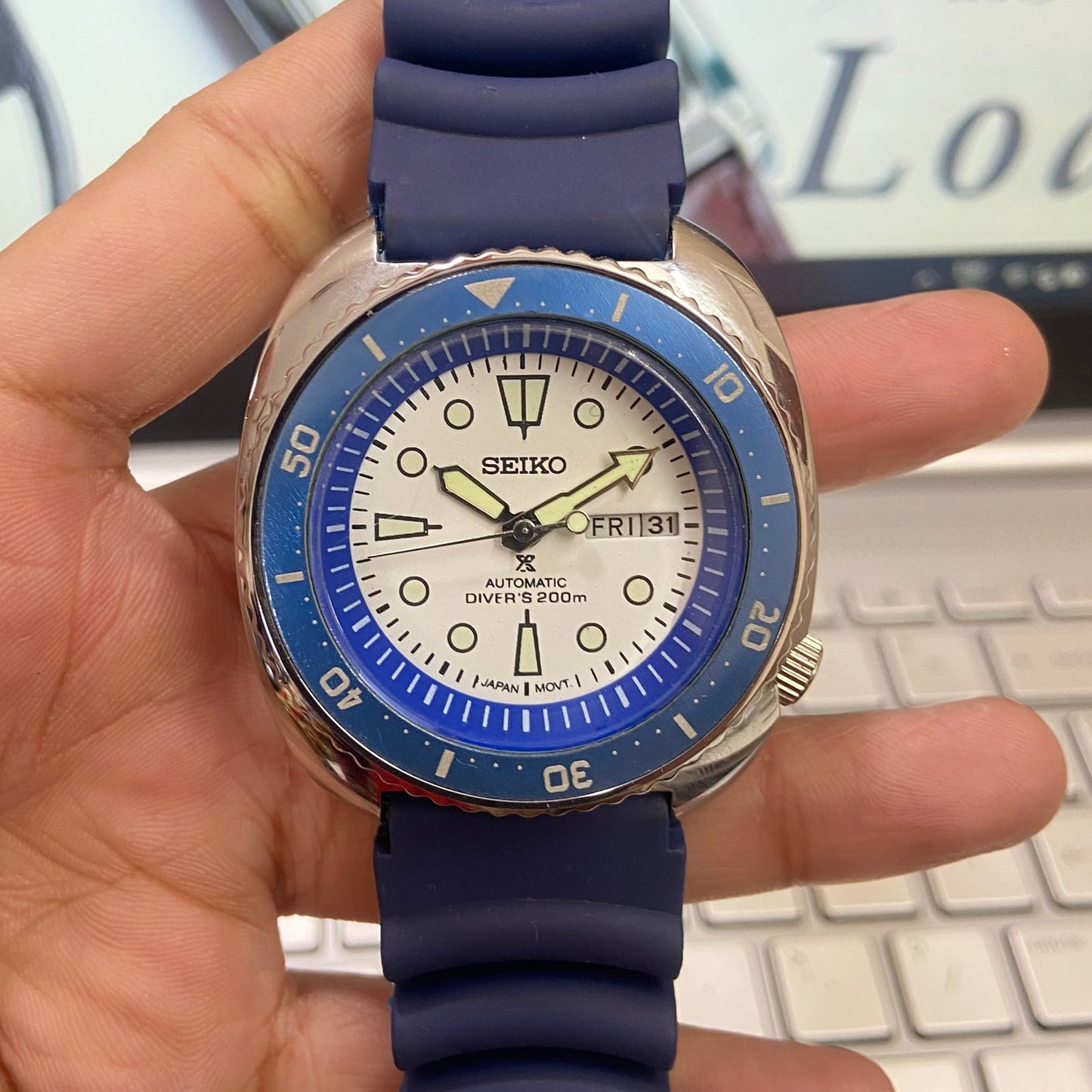 Vintage Seiko Turtle Automatic White Face Cal. 6309 Rotating Bezel 17Jewels Day-Date Silicone Strap Men's Wrist Watch E07