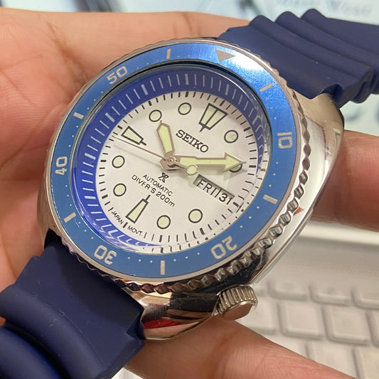 Vintage Seiko Turtle Automatic White Face Cal. 6309 Rotating Bezel 17Jewels Day-Date Silicone Strap Men's Wrist Watch E07