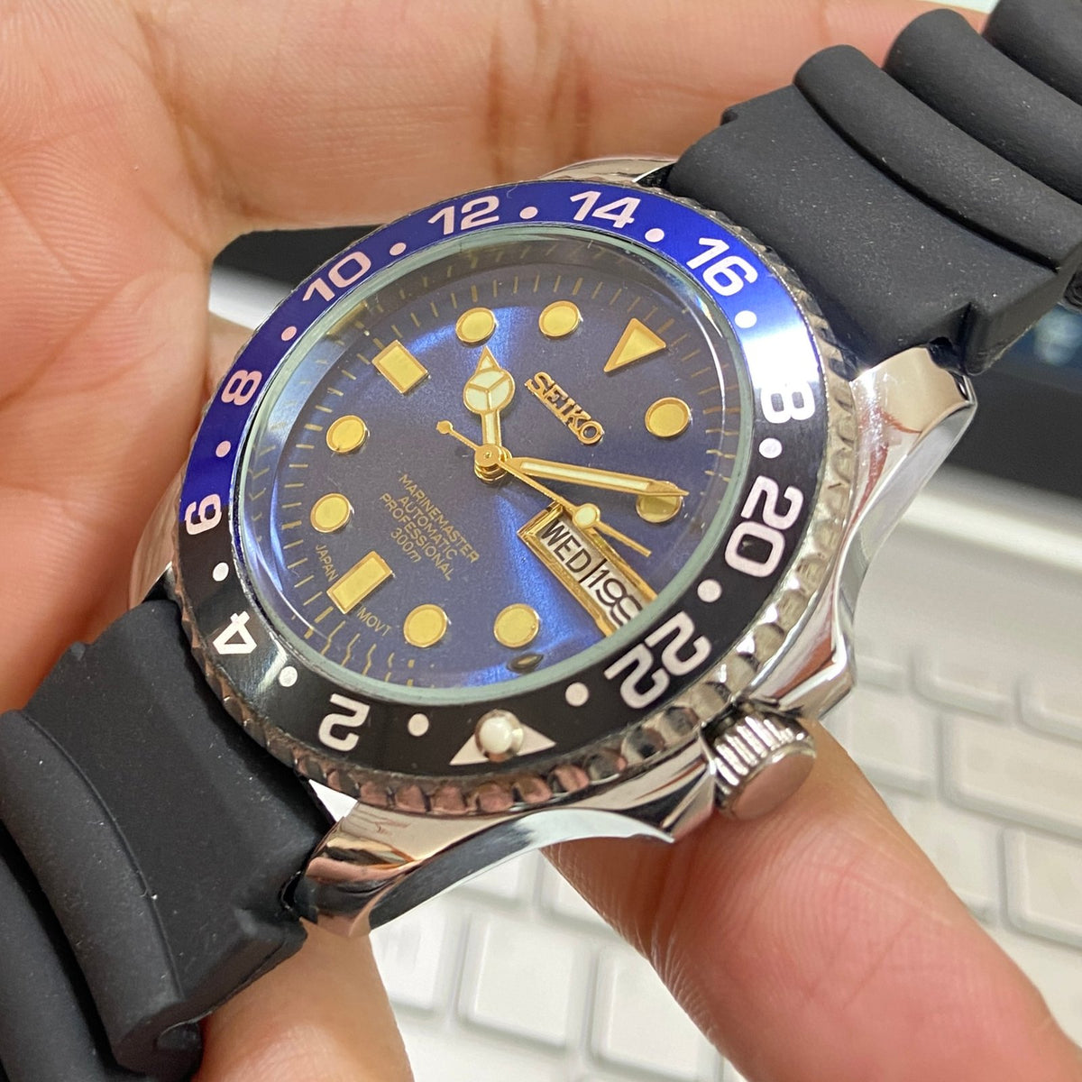 Vintage MOD Seiko MarineMaster Automatic Blue Face Cal. 6309 Rotating Bezel Day-Date Silicone Strap Men's Wrist Watch E08