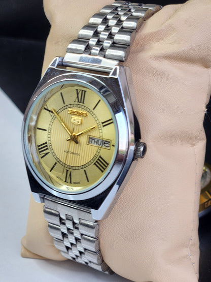 Vintage Mod Seiko 5 Automatic 6309A 17 Jewels Japan Men's Day-Date Golden Face Wrist Watch E10