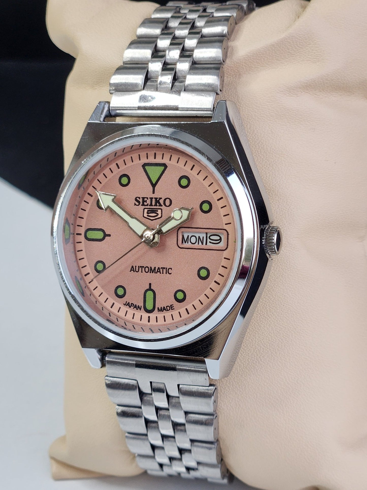 Vintage Mod Seiko 5 Automatic 6309A 17 Jewels Japan Men's Day-Date Peach Face Wrist Watch E11