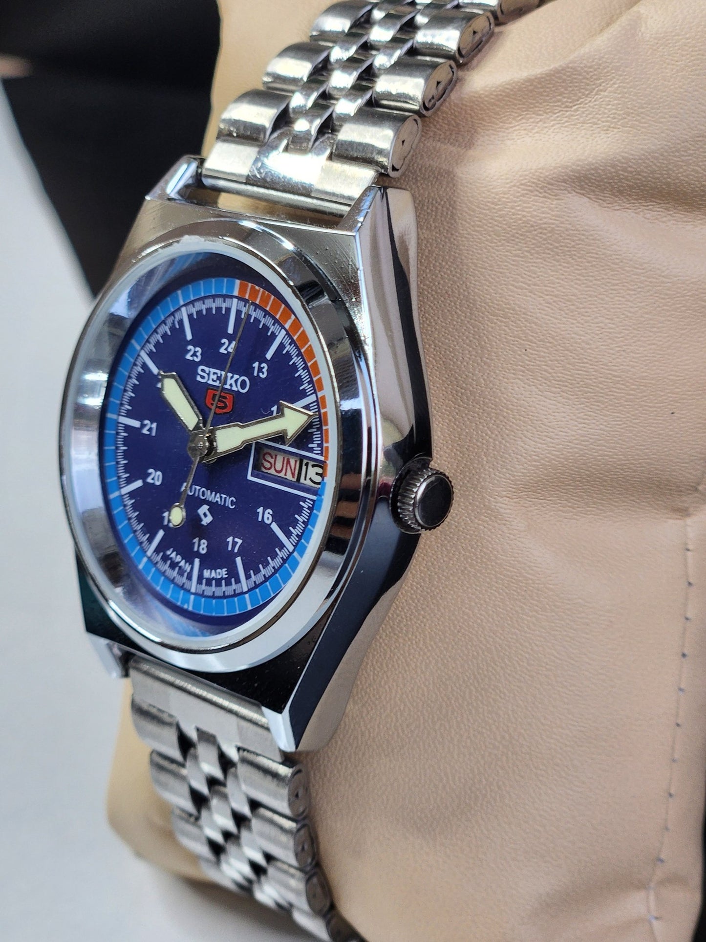Vintage Mod Seiko 5 Automatic 6309A 17 Jewels Japan Men's Day-Date Blue Face Wrist Watch E13