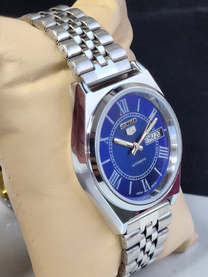 Vintage Mod Seiko 5 Automatic 6309A 17 Jewels Japan Men's Day-Date Blue Face Wrist Watch E17