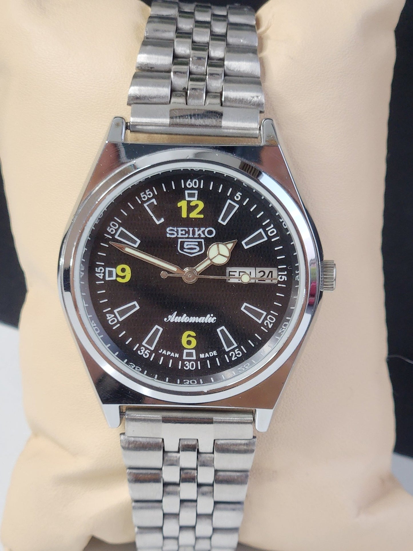 Vintage Mod Seiko 5 Automatic 6309A 17 Jewels Japan Men's Day-Date Black Face Wrist Watch E18