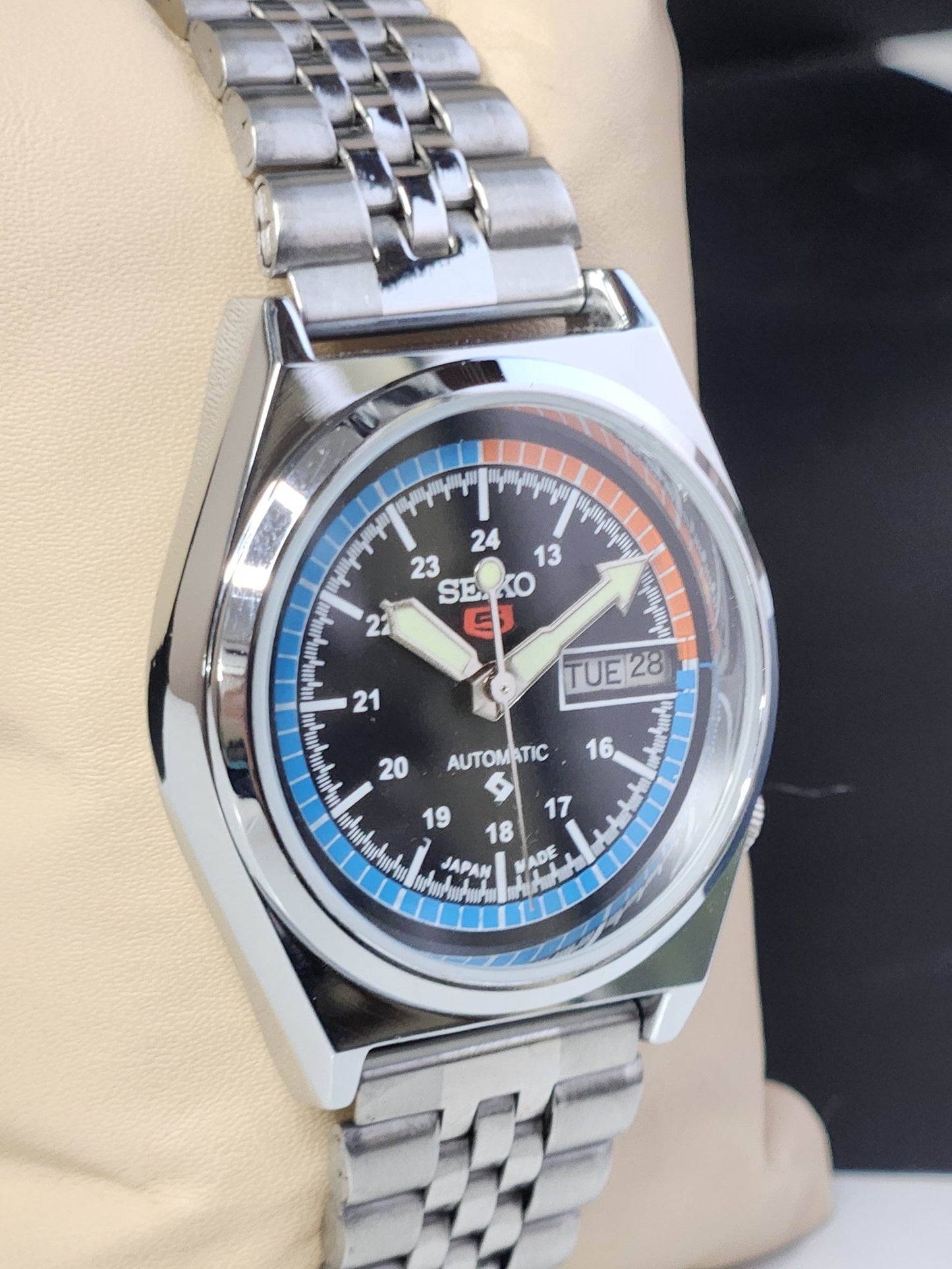 Vintage Mod Seiko 5 Automatic 6309A 17 Jewels Japan Men's Day-Date Black Face Wrist Watch E19
