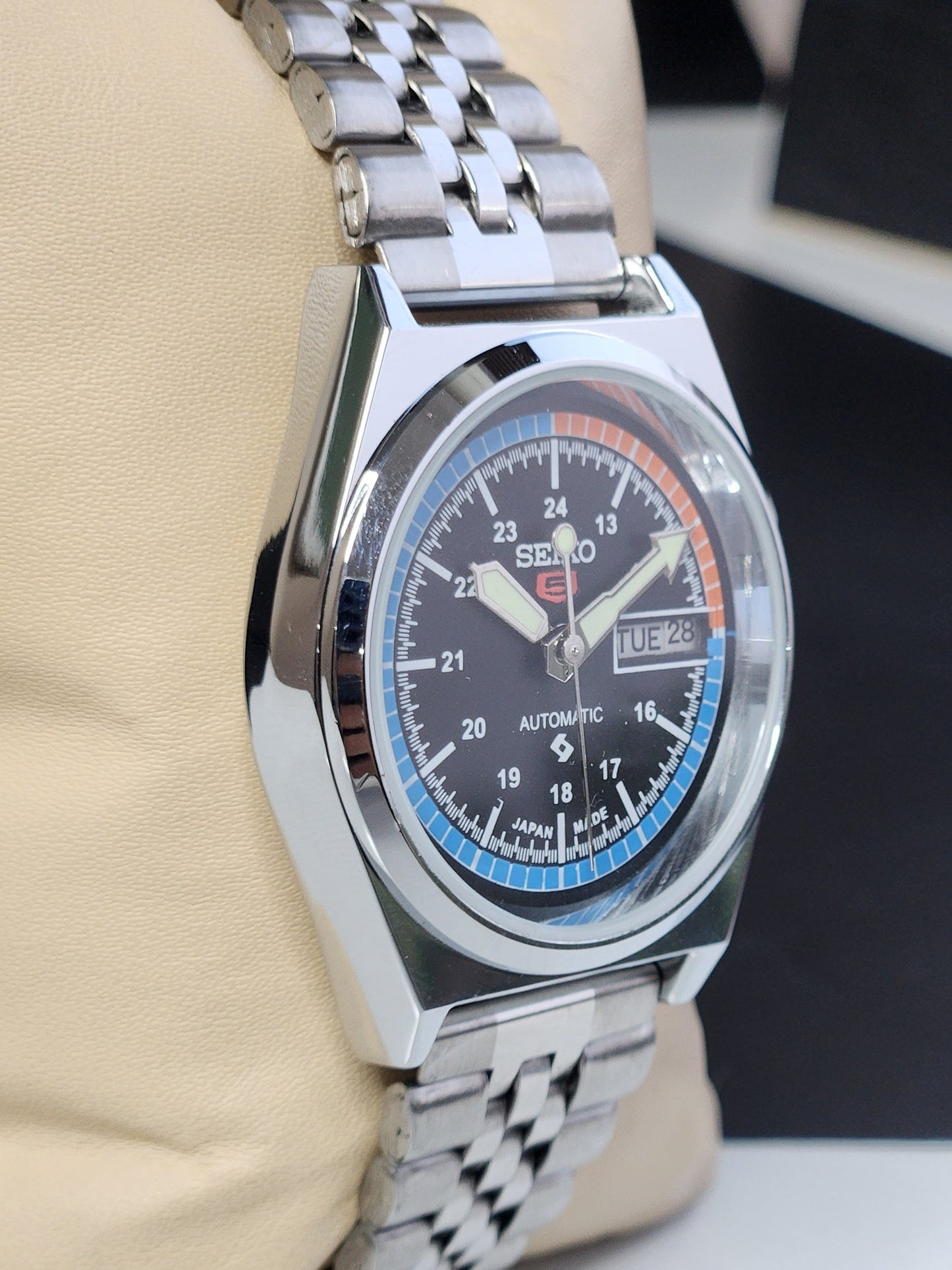 Vintage Mod Seiko 5 Automatic 6309A 17 Jewels Japan Men's Day-Date Black Face Wrist Watch E19