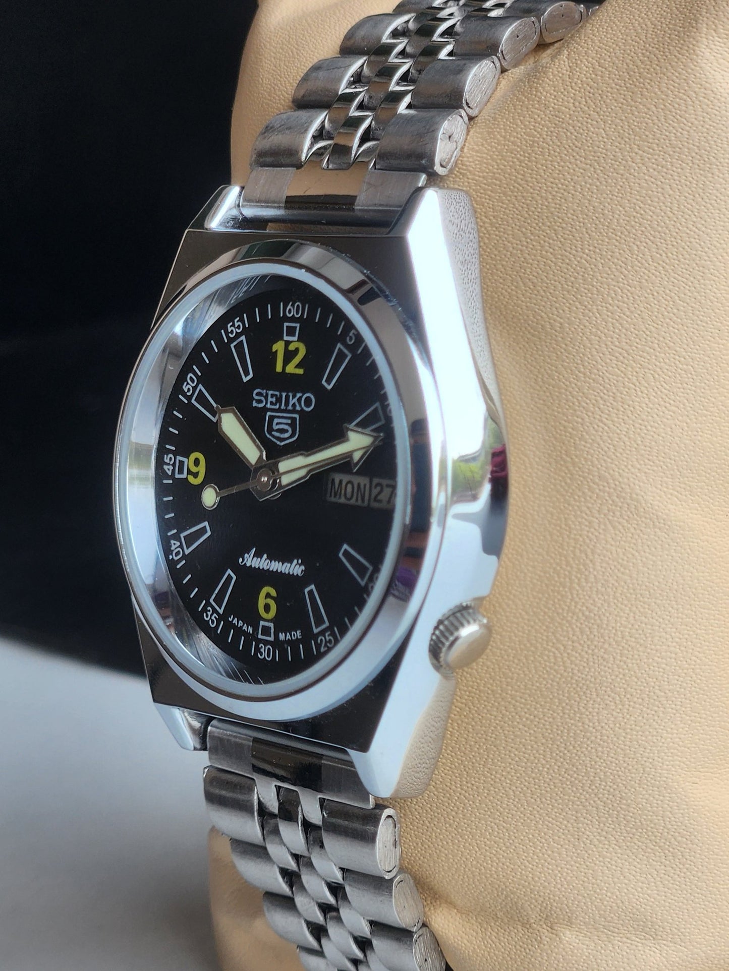 Vintage Mod Seiko 5 Automatic 6309A 17 Jewels Japan Men's Day-Date Black Face Wrist Watch E20