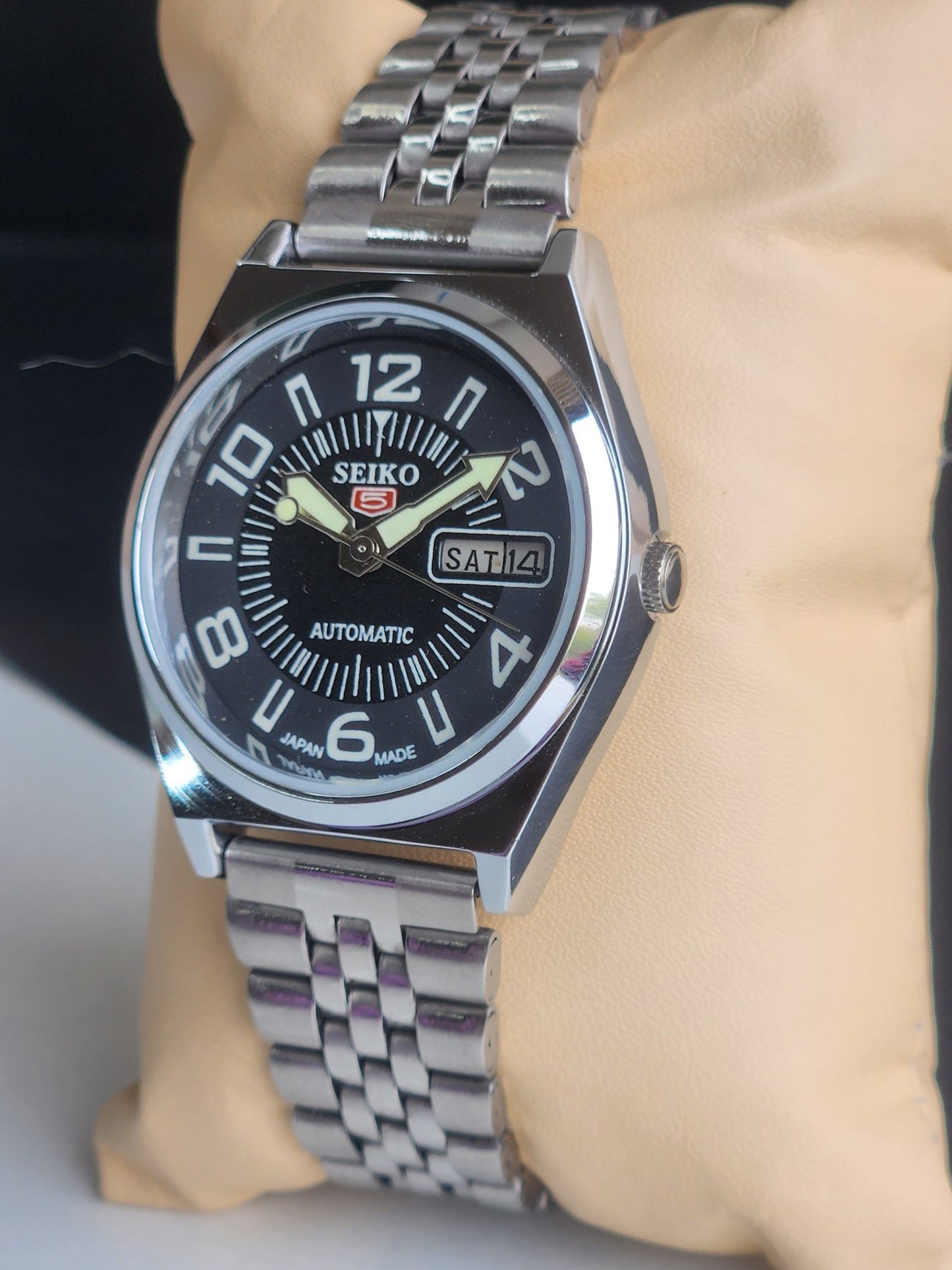 Vintage Mod Seiko 5 Automatic 6309A 17 Jewels Japan Men's Day-Date Black Face Wrist Watch E21