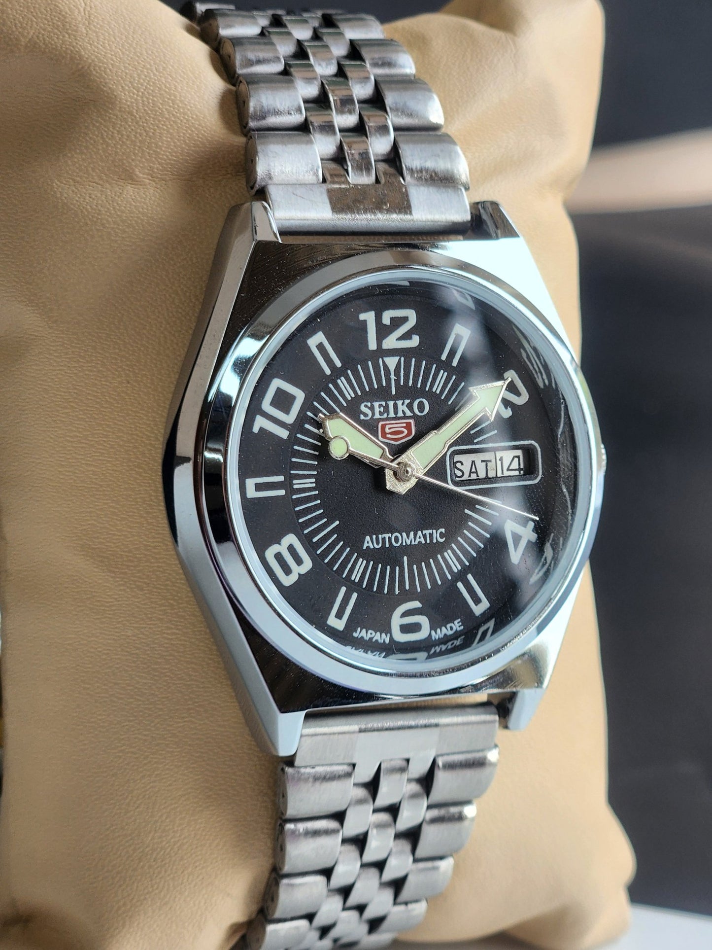 Vintage Mod Seiko 5 Automatic 6309A 17 Jewels Japan Men's Day-Date Black Face Wrist Watch E21