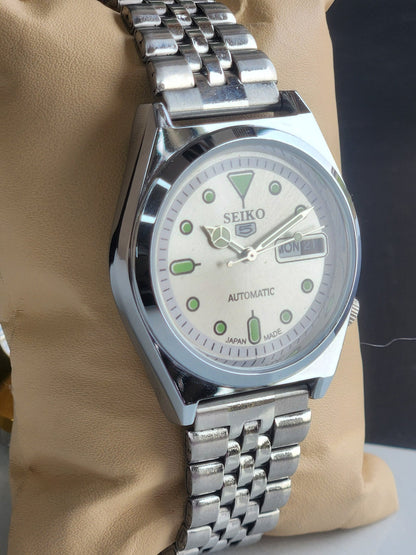 Vintage Mod Seiko 5 Automatic 6309A 17 Jewels Japan Men's Day-Date Silver Face Wrist Watch E26