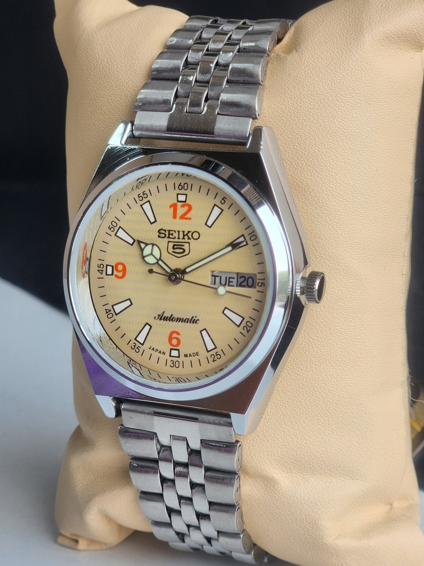 Vintage Mod Seiko 5 Automatic 6309A 17 Jewels Japan Men's Day-Date Yellow Face Wrist Watch E28