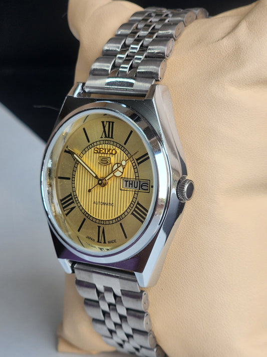 Vintage Mod Seiko 5 Automatic 6309A 17 Jewels Japan Men's Day-Date Golden Face Wrist Watch E29