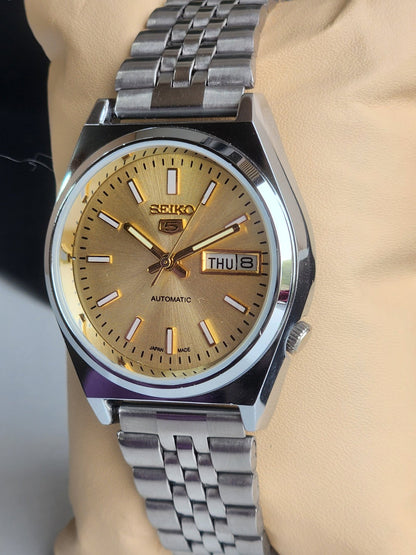 Vintage Mod Seiko 5 Automatic 6309A 17 Jewels Japan Men's Day-Date Golden Face Wrist Watch E30