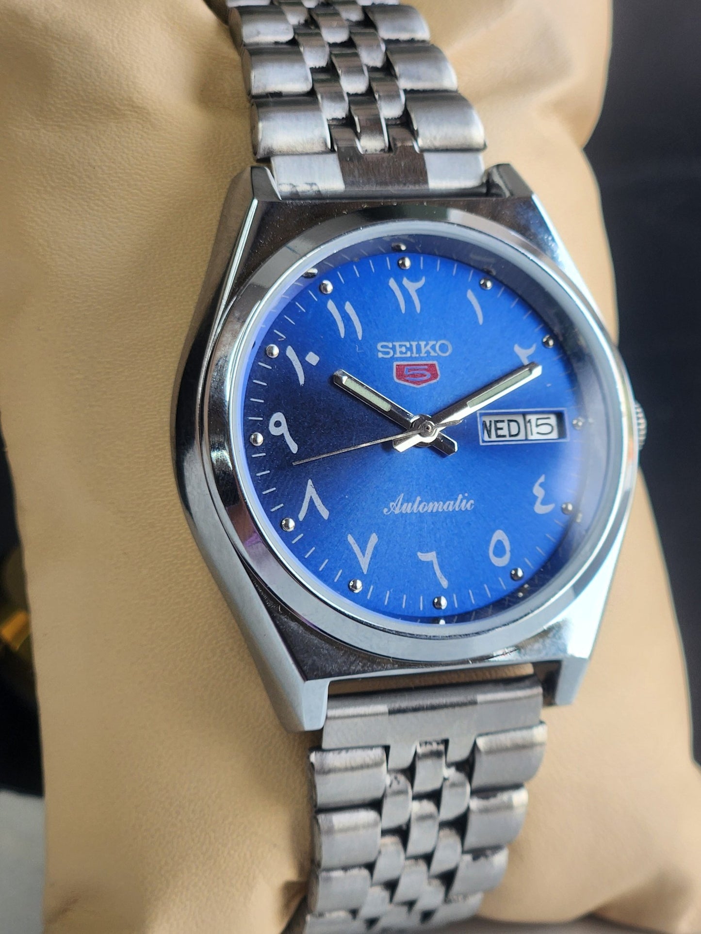 Vintage Mod Seiko 5 Automatic Arabic Blue Face 6309A 17 Jewels Japan Men's Day-Date Wrist Watch E31