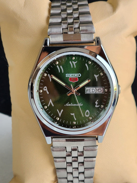 Vintage Mod Seiko 5 Automatic Arabic Green Face 6309A 17 Jewels Japan Men's Day-Date Wrist Watch E35