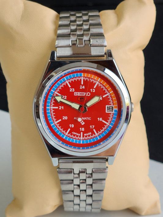 Vintage Mod Seiko 5 Automatic Red Face 6309A 17 Jewels Japan Men's Date Wrist Watch E39