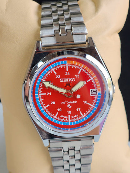 Vintage Mod Seiko 5 Automatic Red Face 6309A 17 Jewels Japan Men's Date Wrist Watch E39