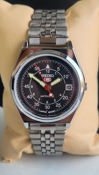 Vintage Mod Seiko 5 Automatic Black Face 6309A 17 Jewels Japan Men's Date Wrist Watch E41