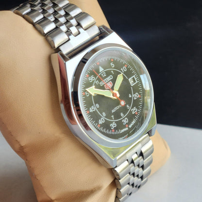 Vintage Mod Seiko 5 Automatic Black Face 6309A 17 Jewels Japan Men's Date Wrist Watch E41