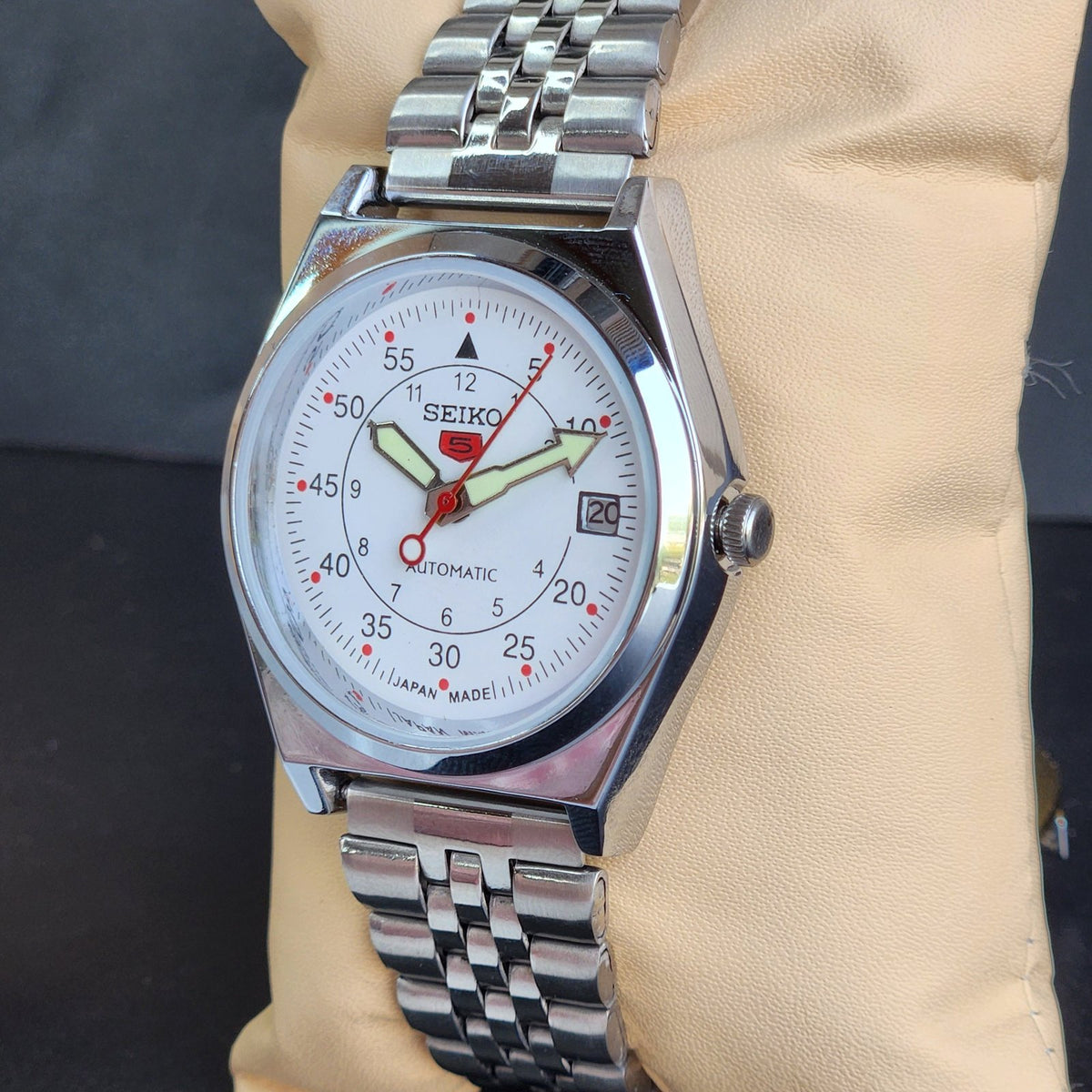 Vintage Mod Seiko 5 Automatic White Face 6309A 17 Jewels Japan Men's Date Wrist Watch E42