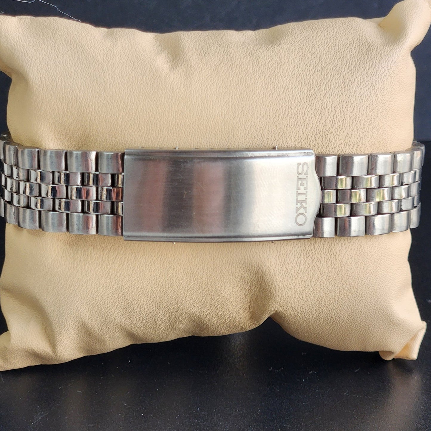 Vintage Mod Seiko 5 Automatic Red Face 6309A 17 Jewels Japan Men's Date Wrist Watch E43