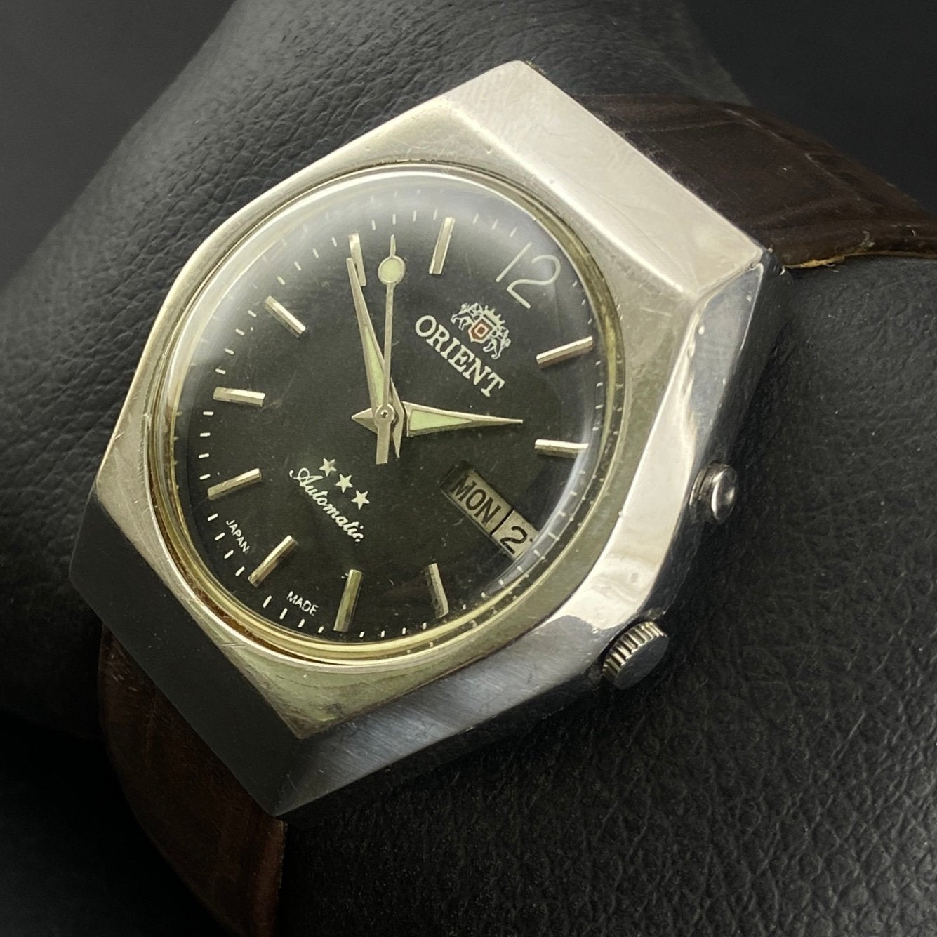 Vintage Orient Black Face Automatic 21 Jewels Men,s Wrist Watch