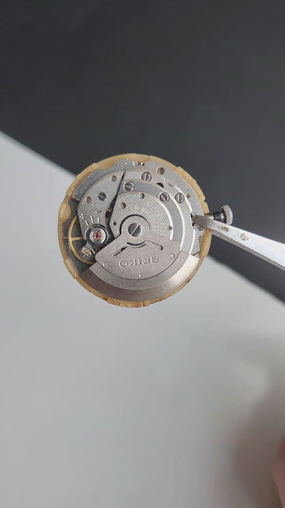 SEIKO 5 AUTOMATIC JAPAN MOVEMENT CAL NO.6309 DAY/DATE KEY ON-4 I69