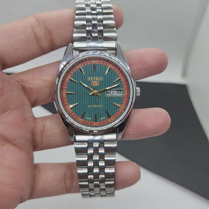 Vintage Mod Seiko 5 Automatic 6309A 17 Jewels Japan Men's Day-Date Green Face Wrist Watch F96