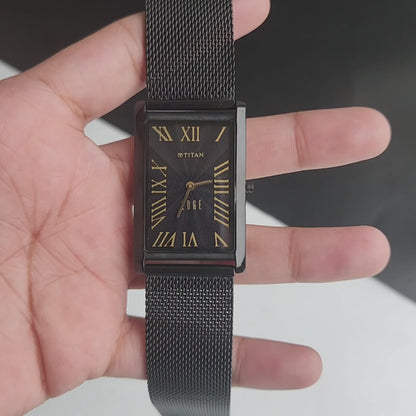 Original TITAN EDGE 1514YAA Rectangle Black Face 28MM Case Men's Watch J92