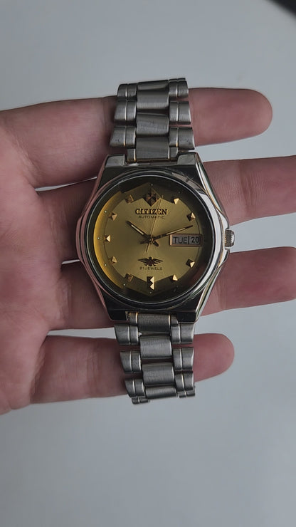 Vintage Original Citizen Automatic 8200 Golden Face 21 Jewels With Exhibition Back Day-Date Japanese Men's Wrist Watch IN35