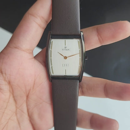 Original TITAN EDGE 1044YCE31 Barrel White Face 29MM Case Men's Watch J65