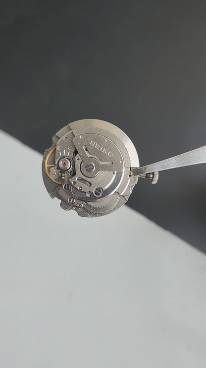 SEIKO 5 AUTOMATIC JAPAN MOVEMENT CAL NO.6349 DAY/DATE KEY ON-3 I77